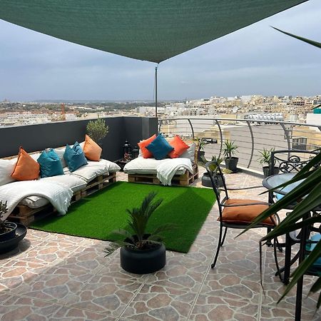 Trendy Seaside Escape 2 Bedroom Penthouse Marsaskala Exterior foto
